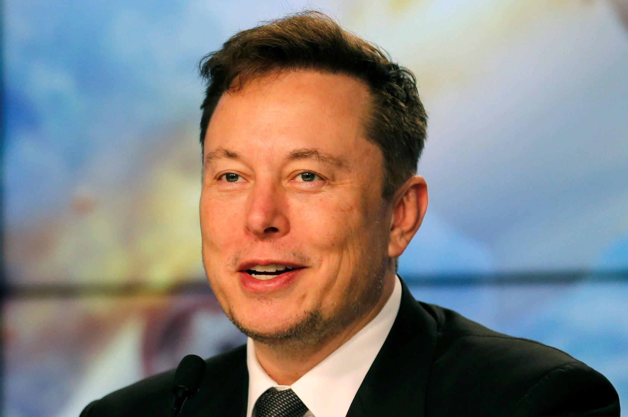 2020-05-09T000000Z 1874358627 RC25LG9VWUF5 RTRMADP 3 HEALTH-CORONAVIRUS-TESLA